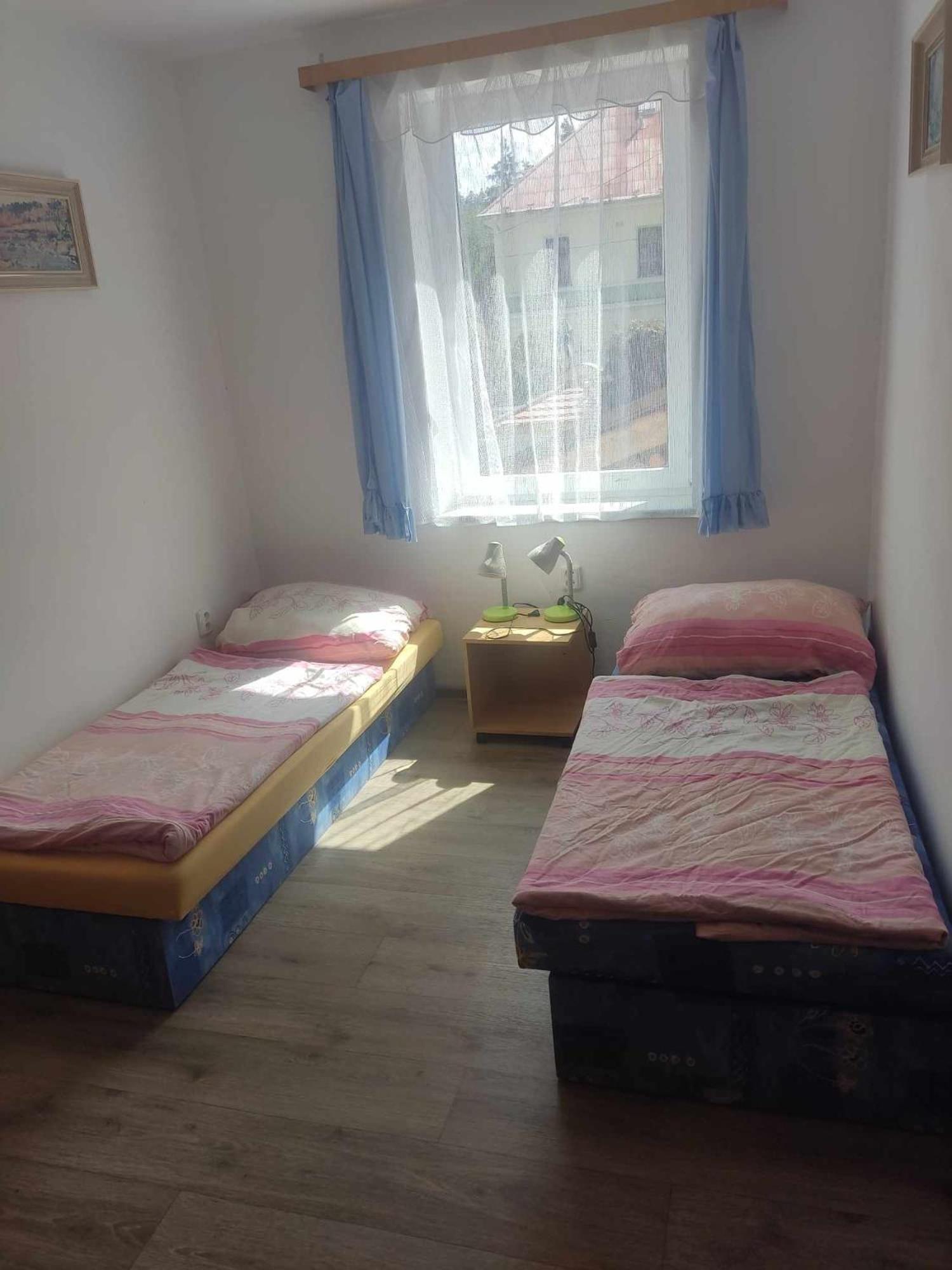 Ubytovani Pod Hradem Dobronice 111 Bagian luar foto